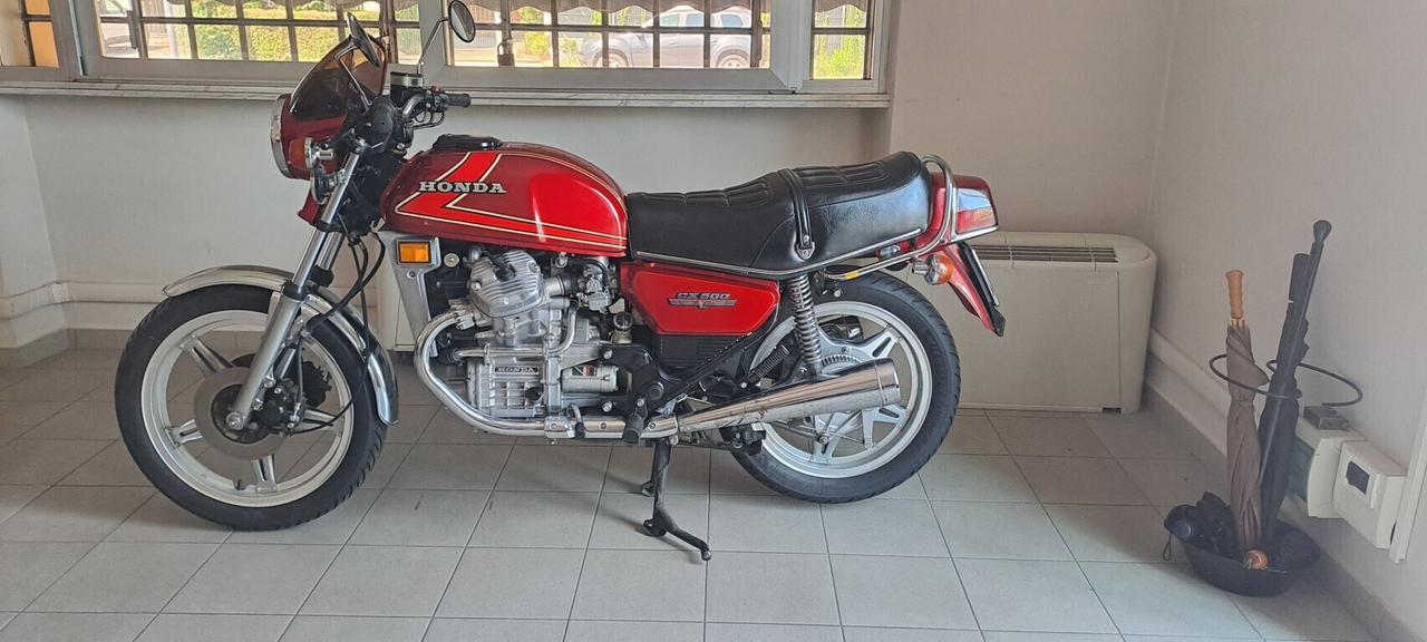 HONDA CX 500 - KM. 3.900 UNICO PROPRIETARIO - APPENA TAGLIANDATA GOMME MICHELIN NUOVE!