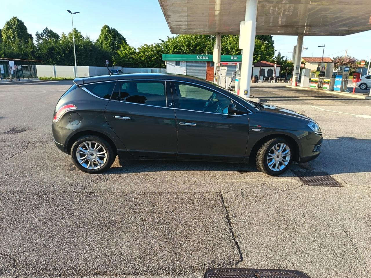 Lancia Delta 1.4 T-Jet 150 CV Argento