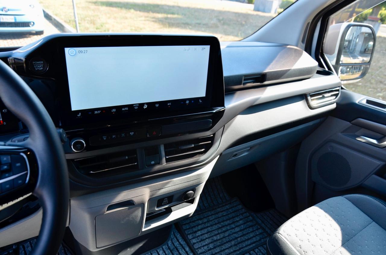 FORD TOURNEO CUSTOM 2.0 TDI TITANIUM 170cv AUT. 8 POSTI, UFF ITALIANA, SERVICE DIMOSTRABILI, FARI LED, RETROCAMERA, PERMUTE
