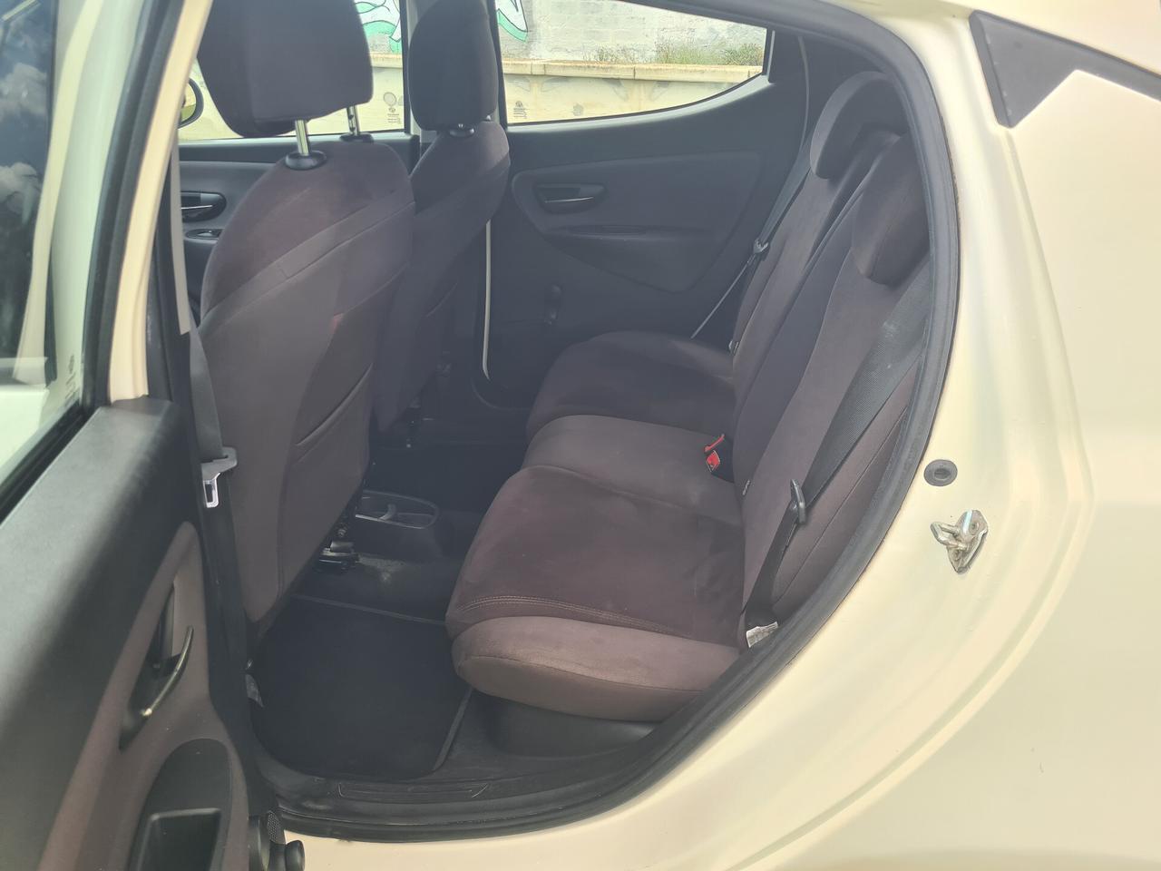 Lancia Ypsilon 1.3 MJT 16V 95 CV Gold 2012 NEOPATENTATI