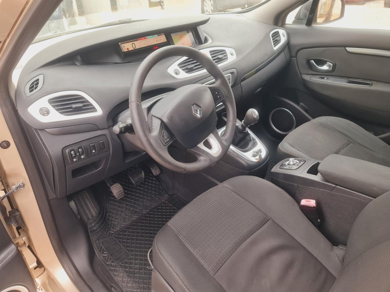 Renault Scenic Scénic X-Mod 1.5 dCi 110CV Dynamique