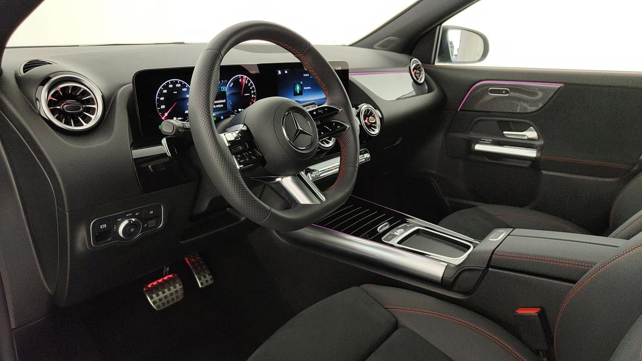 Mercedes-Benz GLA-H247 2023 - GLA 250 e phev AMG Line Premium auto
