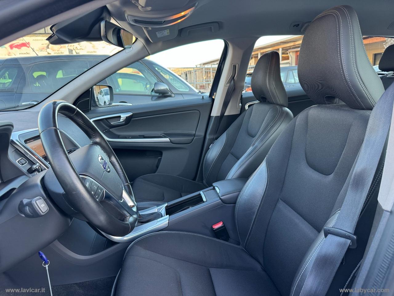 VOLVO XC60 D4 AWD Geartronic Inscription