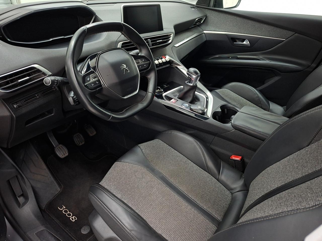 Peugeot 3008 Allure 1.6 BlueHDi 120cv