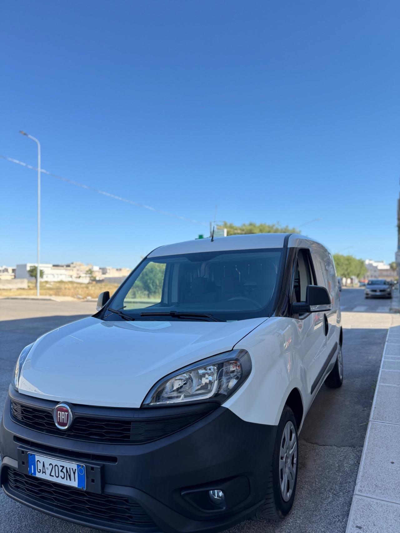 Fiat Doblo MULTIJET, 3 POSTI CON NAVIGATORE,BLUETOOTH,SCHERMO TOUCH,ANDROID AUTO
