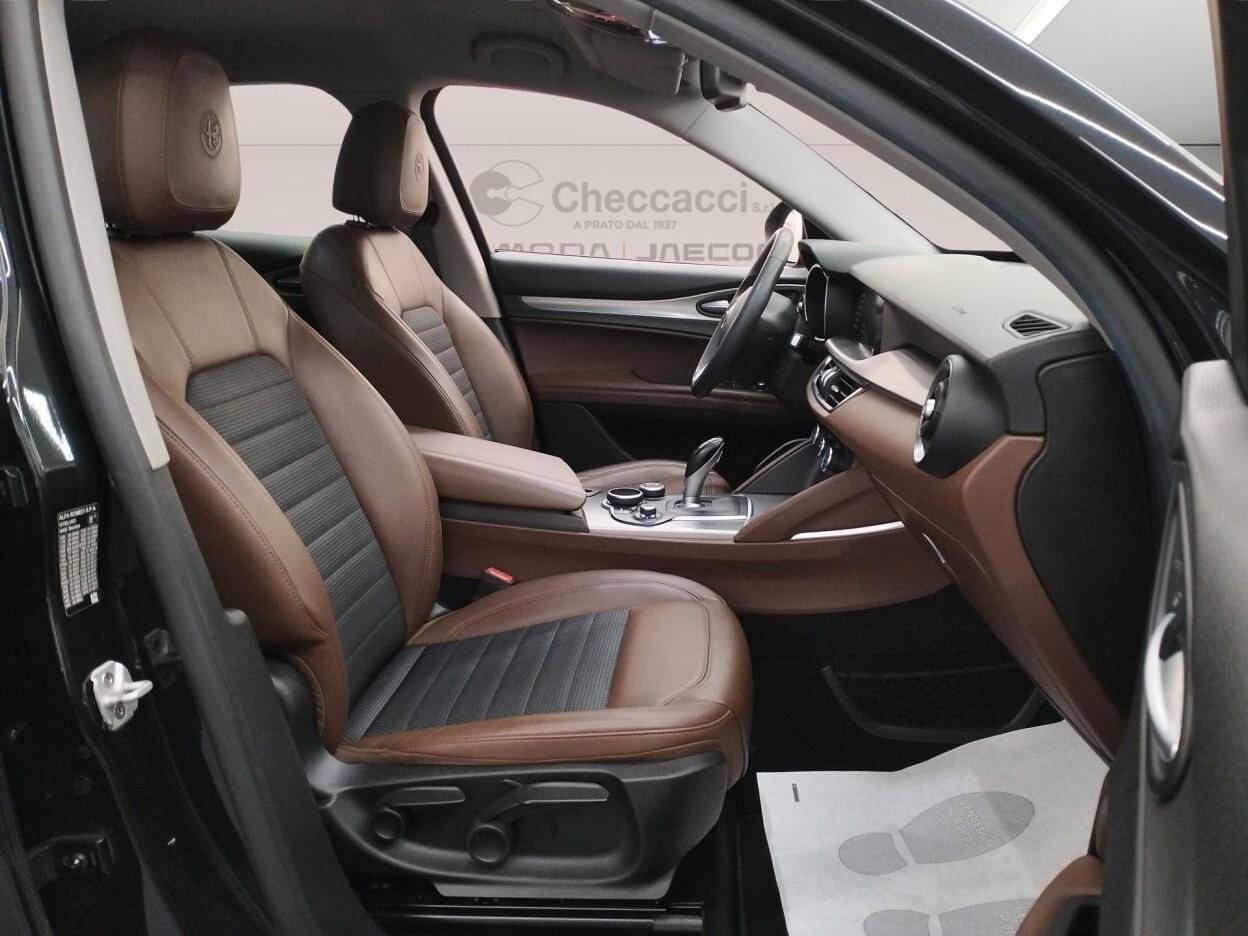 Alfa Romeo Stelvio 2.2 Turbodiesel 210 CV AT8 Q4 Super