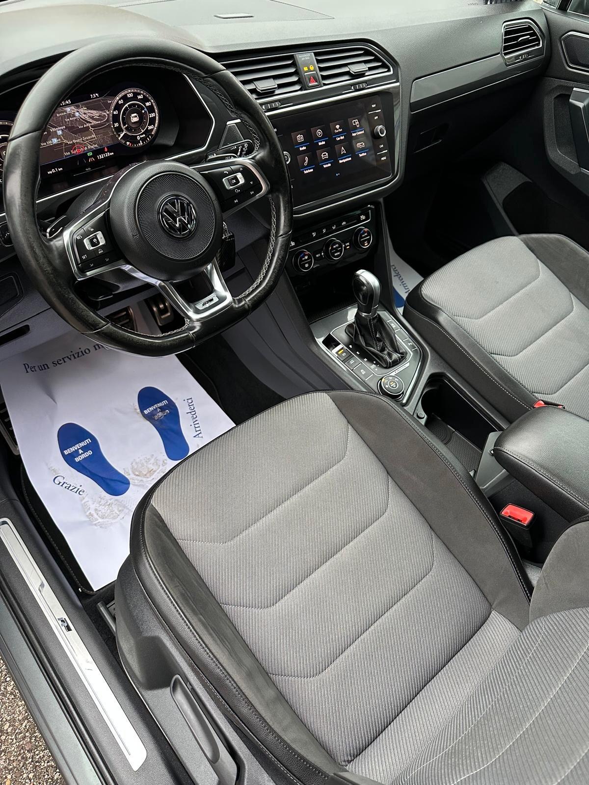 Volkswagen Tiguan 2.0 TDI SCR DSG 4MOTION R-LINE PACK TETTO PANORAMICO ED APRIBILE