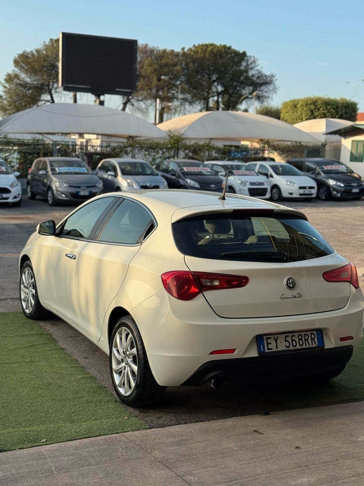 Alfa Romeo Giulietta 1.6 JTDm-2 105 CV Exclusive