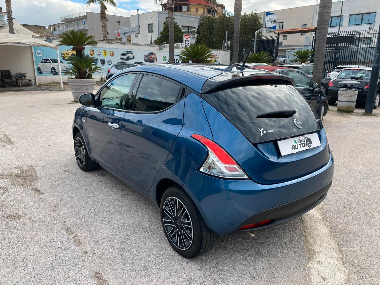 Lancia Ypsilon 1.0 FireFly 5 porte S&S Hybrid Silver Plus