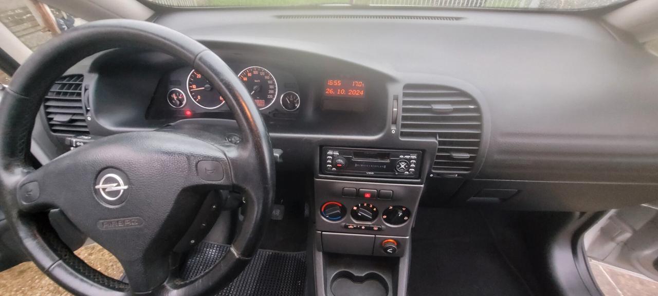 Opel Zafira 7 POSTI 2.0 16V DTI cat Comfort