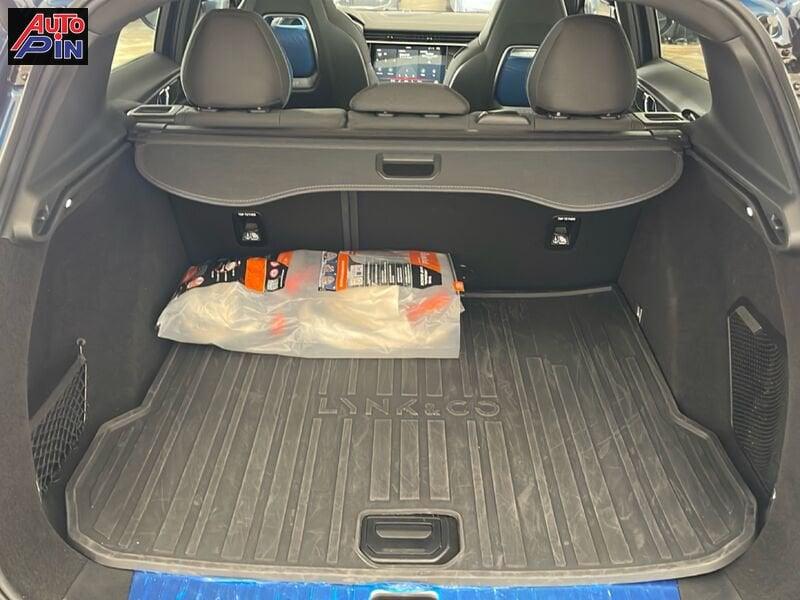 Lynk & Co 01 01 PHEV *TETTO APRIBILE