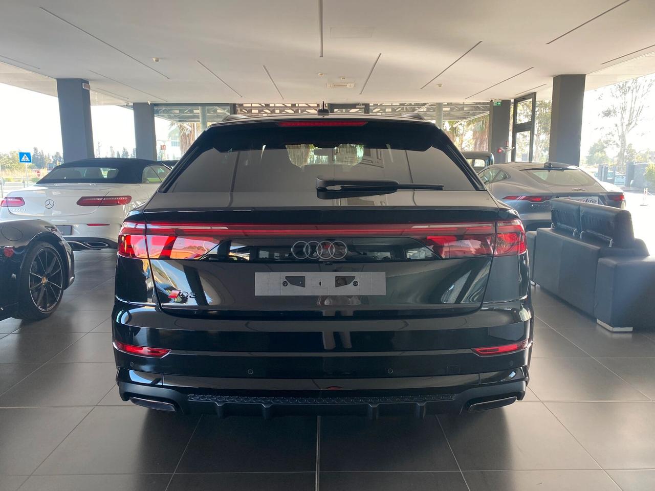 Audi Q8 50 30tdi S-line Edition Pano-Matrix-23-B&H-Valcona