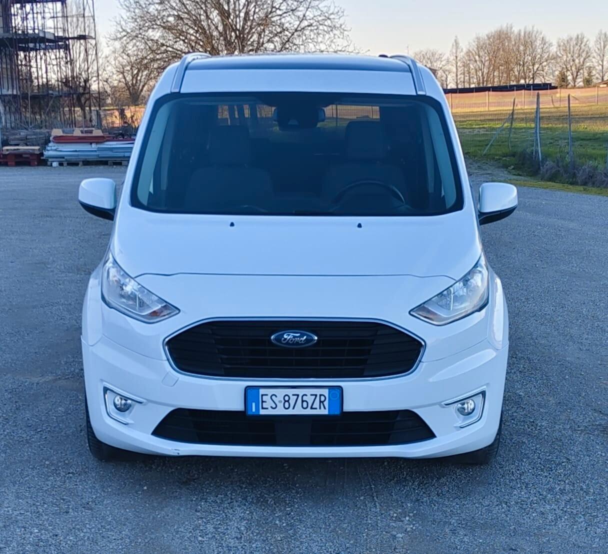 Ford Tourneo Connect Connect7 1.5 TDCi 120 CV Titanium