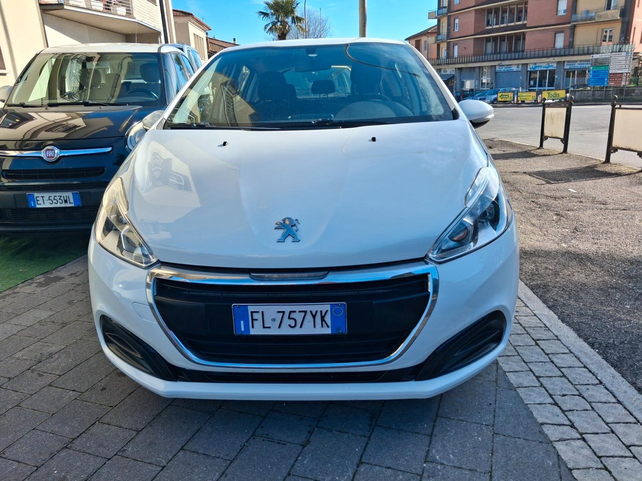 Peugeot 208 BlueHDi 75 5 porte Allure