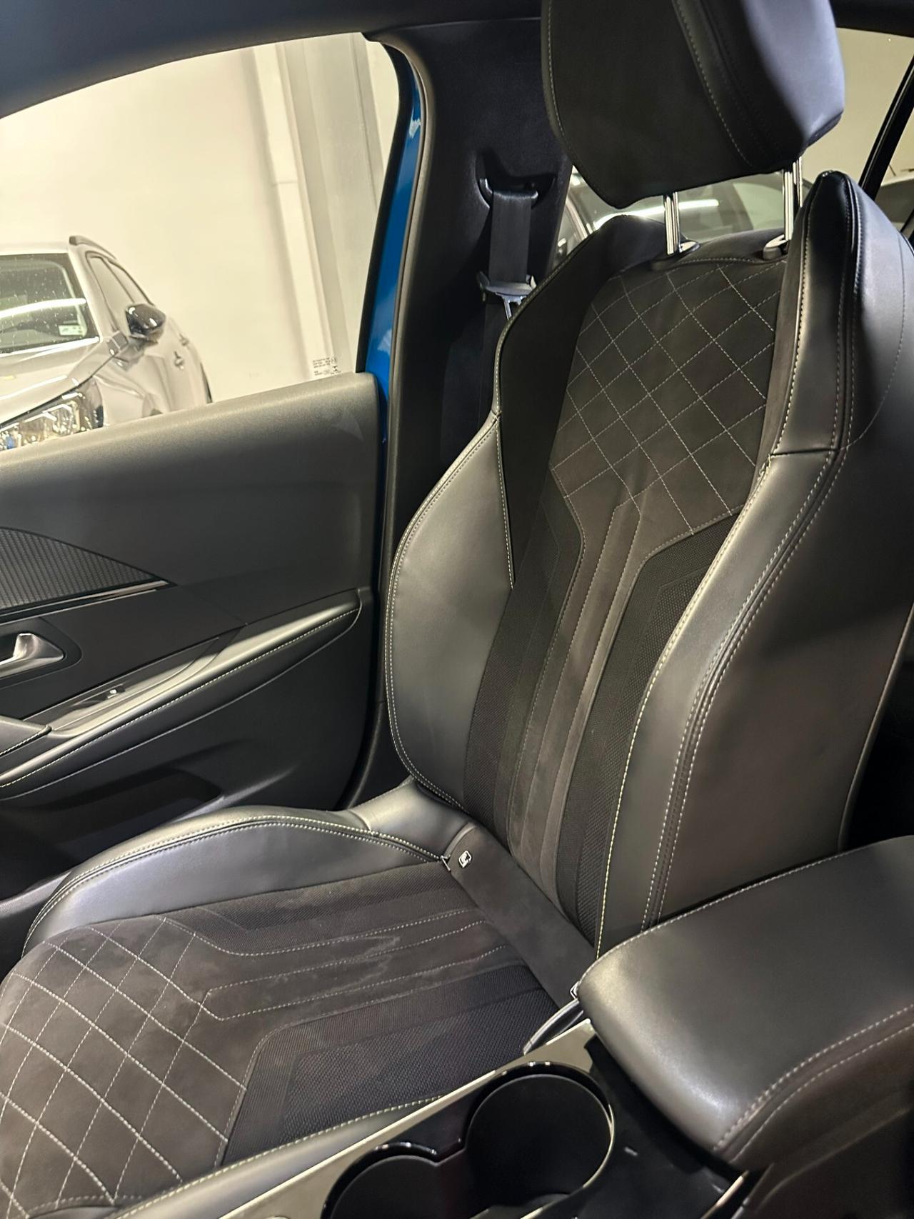 Peugeot 208 PureTech 130 Stop&Start EAT8 5 porte GT