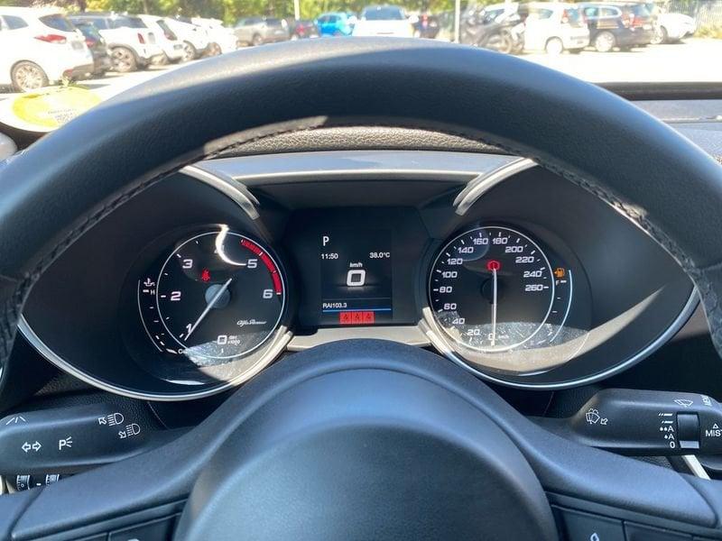 Alfa Romeo Giulia 2.2 t Sport Tech 160cv auto