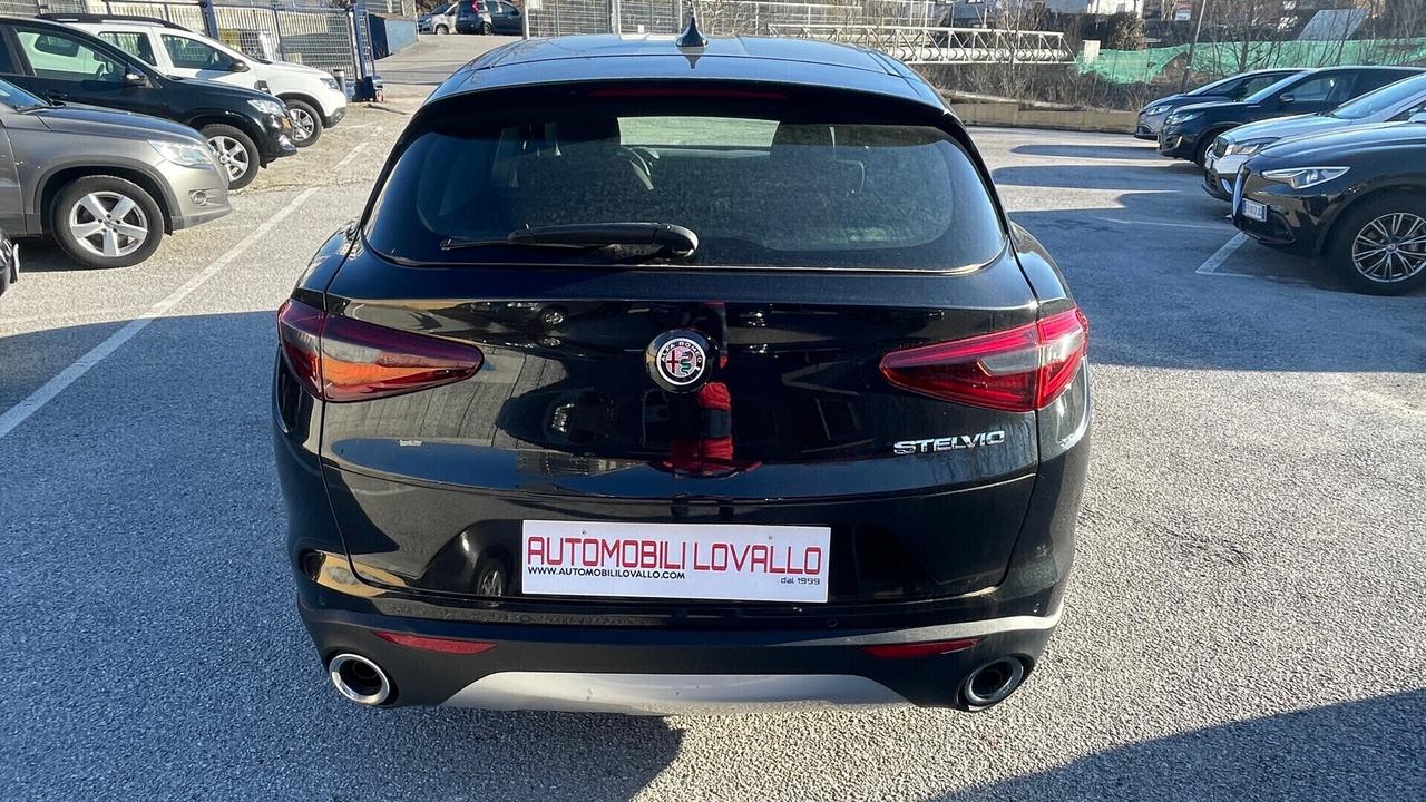 Alfa Romeo Stelvio 2.2 Turbodiesel 160 CV AT8 RWD Business