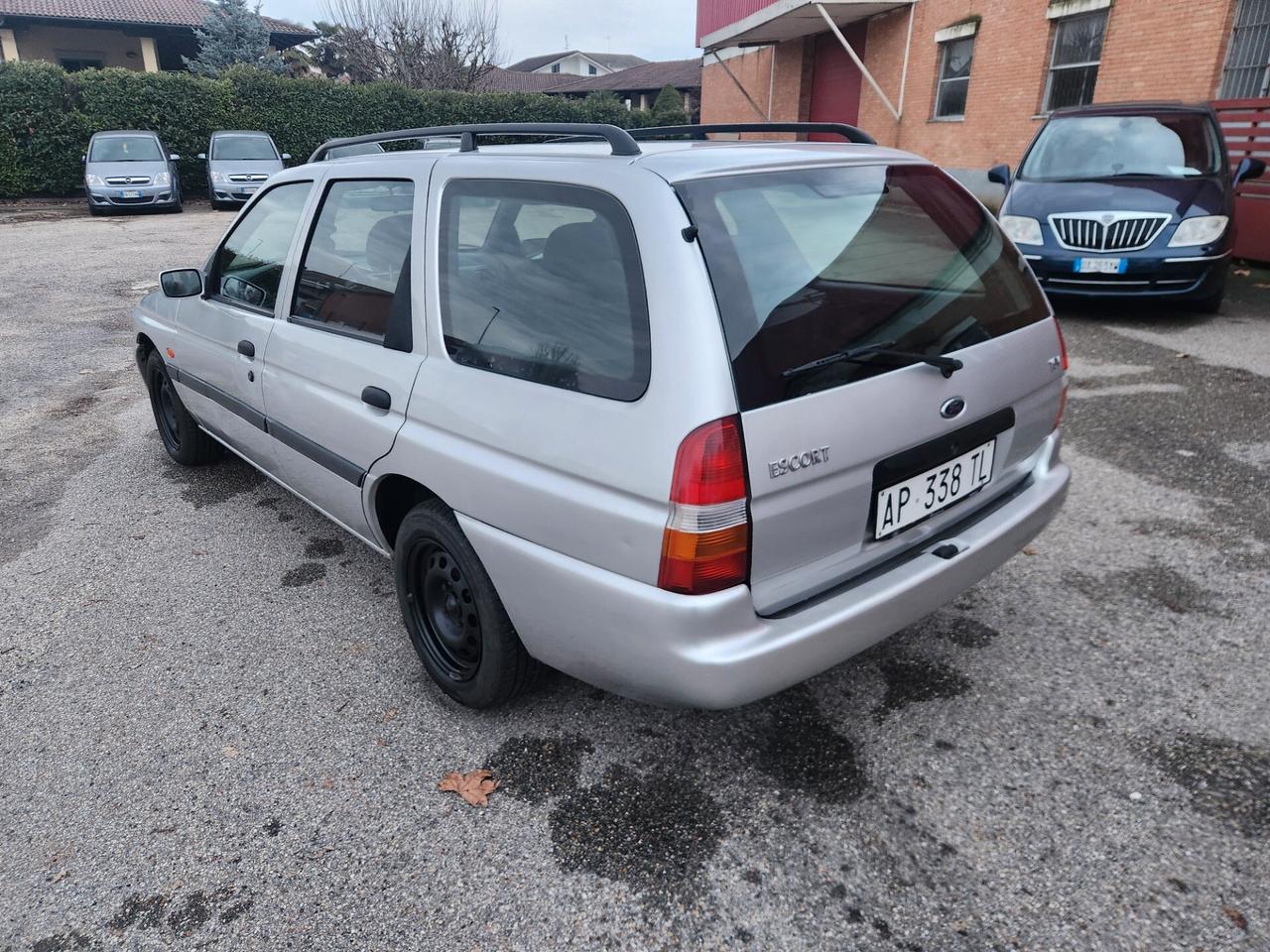 Ford Escort/Orion Escort 1.6i 16V cat S.W. Explorer