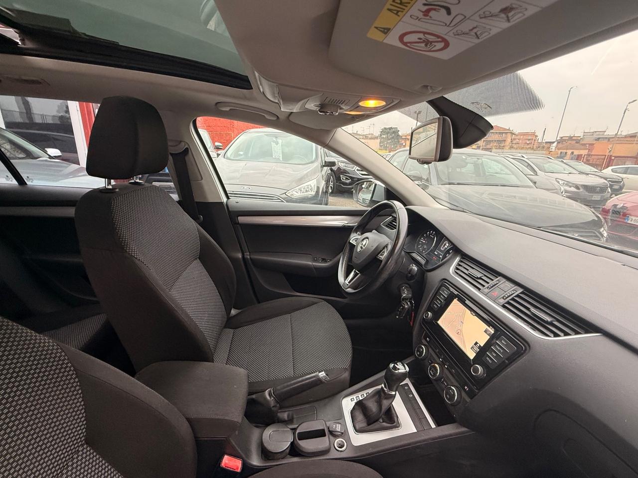 Octavia 1.6 TDI/dsg/rate/(( 80 mila km- unipro ))