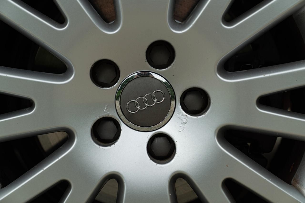 Audi A6 V6 2.7 - AUD00025