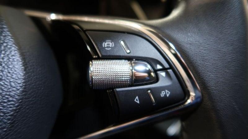 Skoda Octavia 2.0 TDI EVO 85KW AMBITION #CARPLAY#SENSORI PARCHEGGIO#