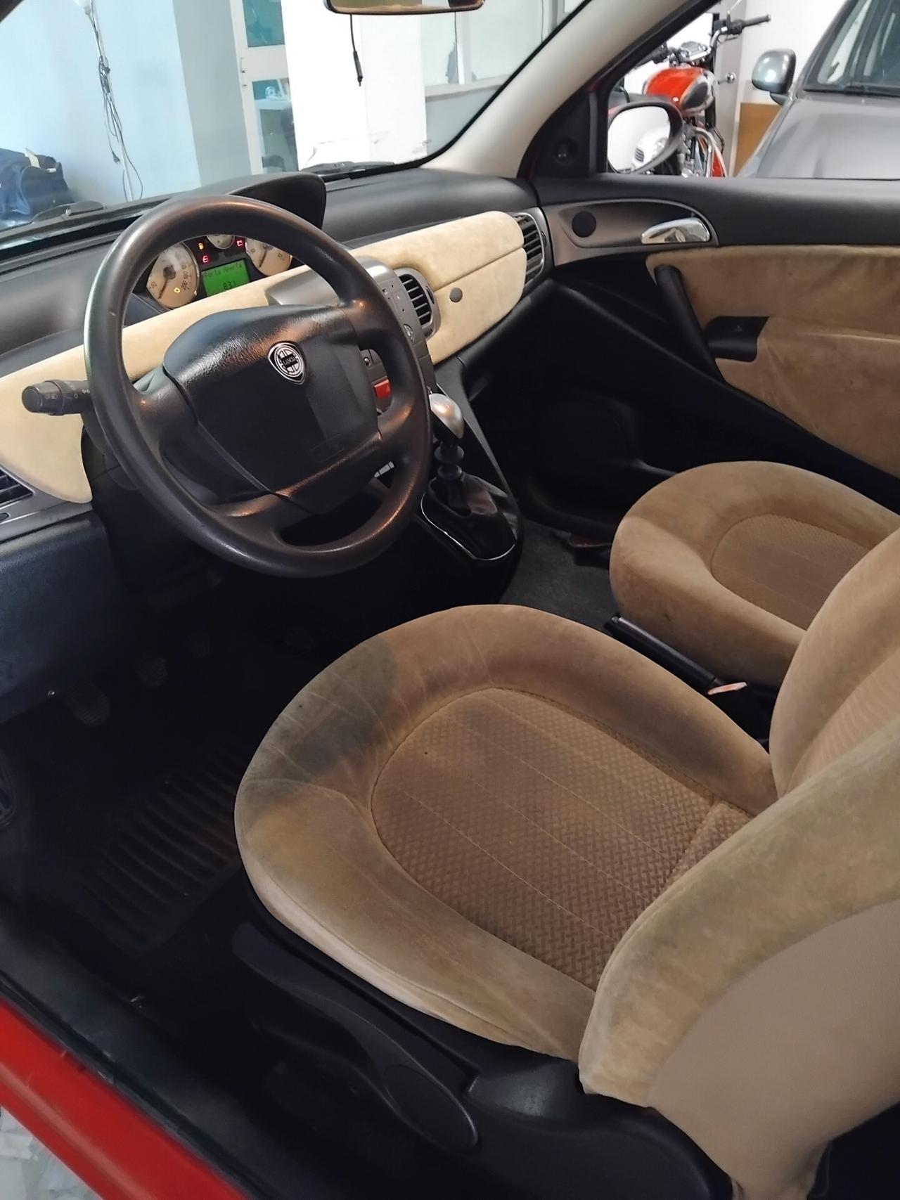Lancia Ypsilon 1.2