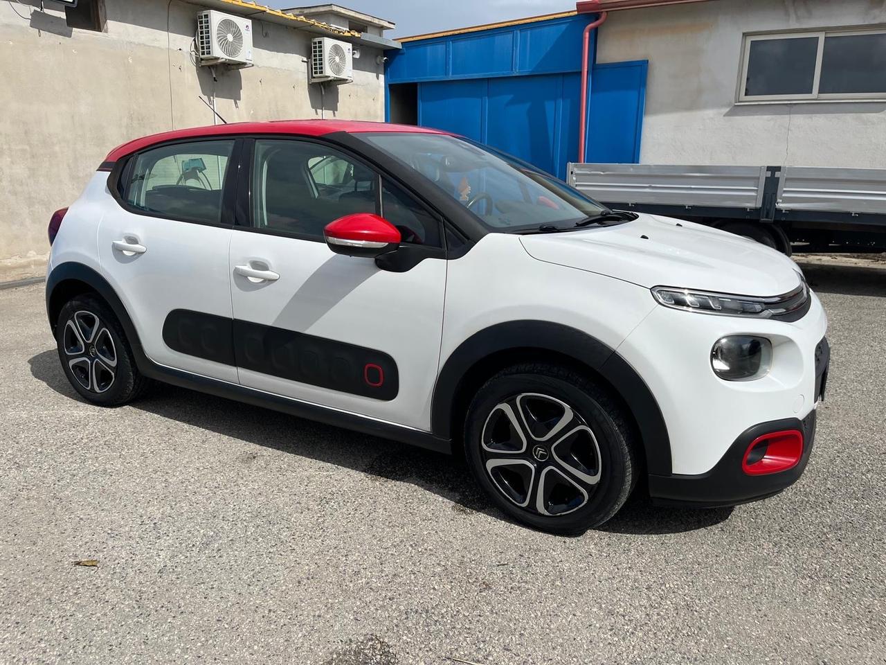 Citroen c3 3 serie SHINE -1.2 benz -82cv- 2017