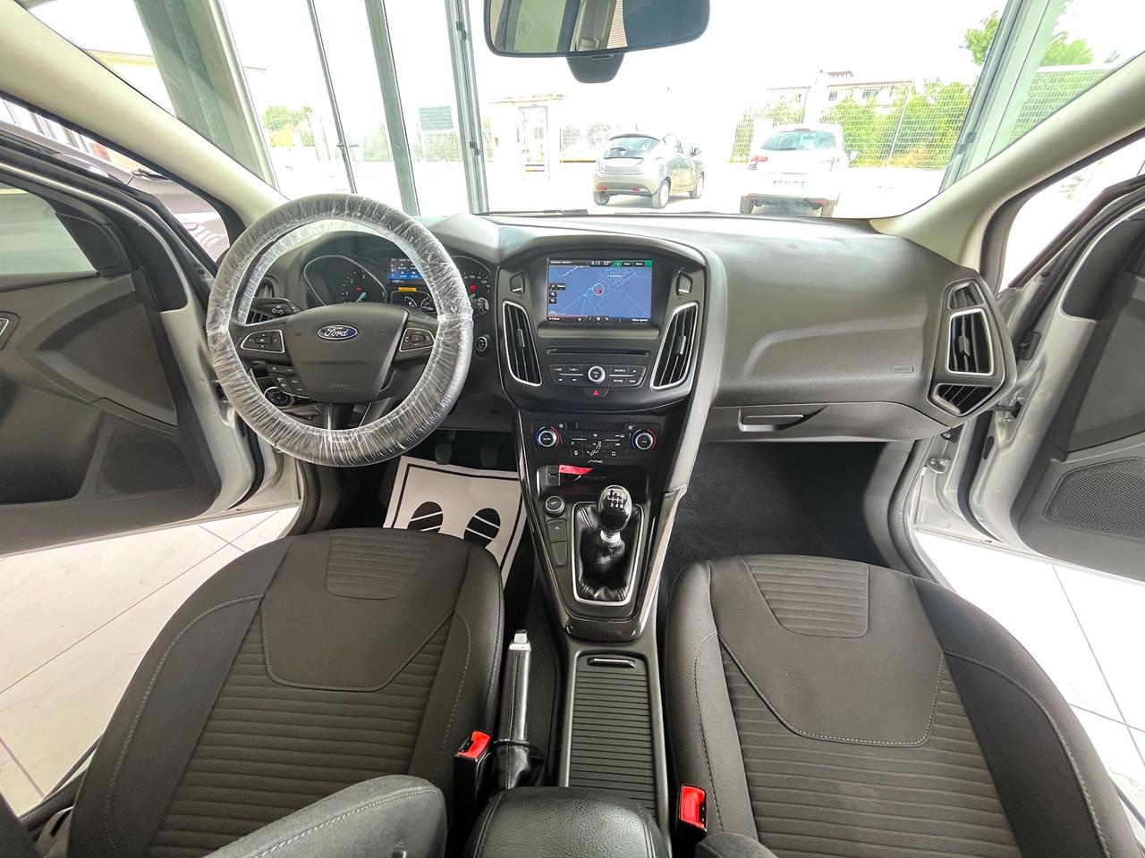 Ford Focus 1.5 TDCi 120 CV Titanium X 124000 KM