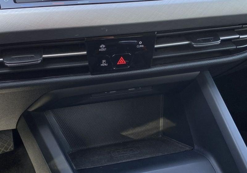 Volkswagen Golf 8 Life 2.0 TDI 116 CV