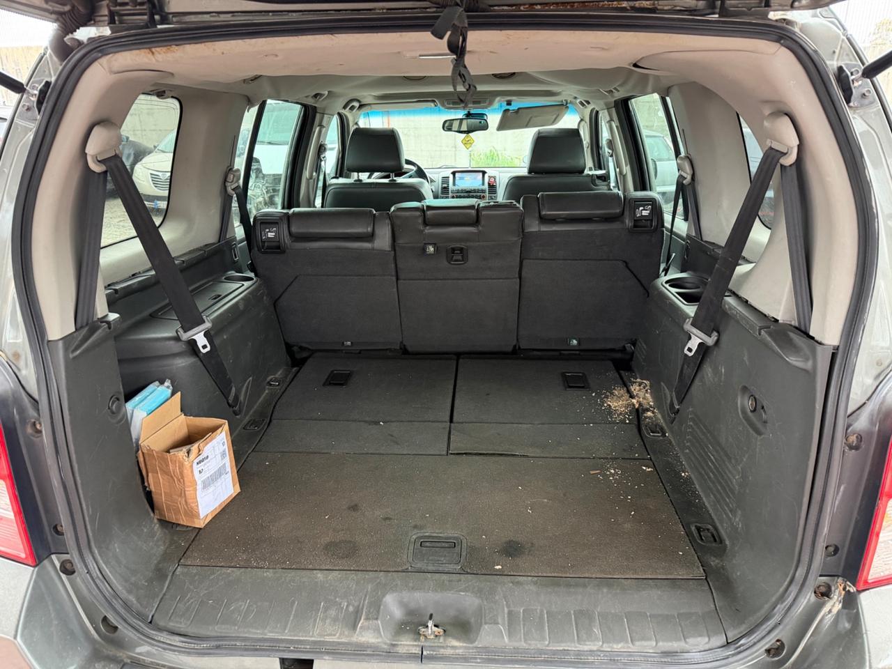 Nissan Pathfinder fuoristrada 4x4 7 posti