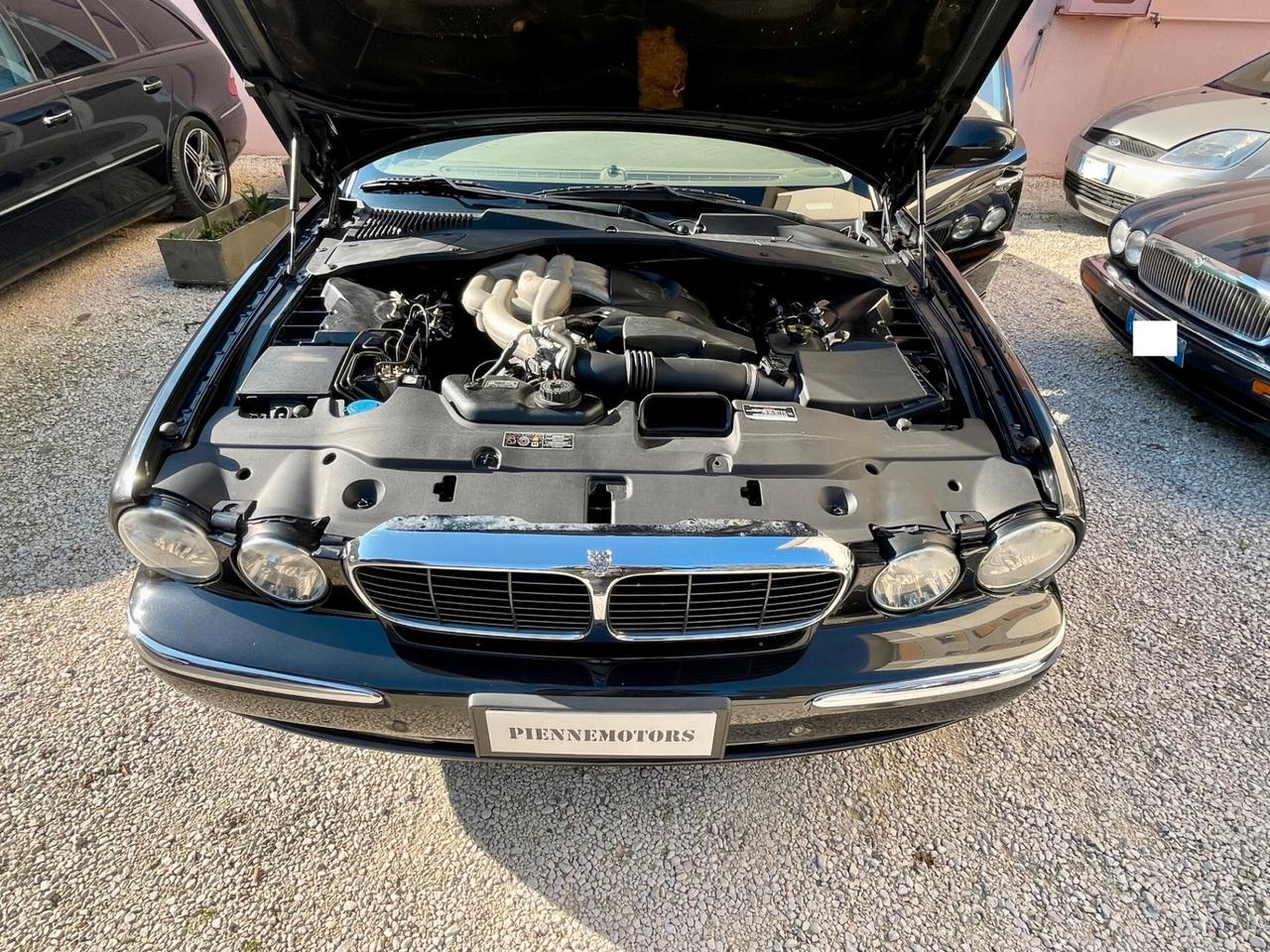 Jaguar XJ6 3.0 V6 238CVUNICOPROPRIETARIO