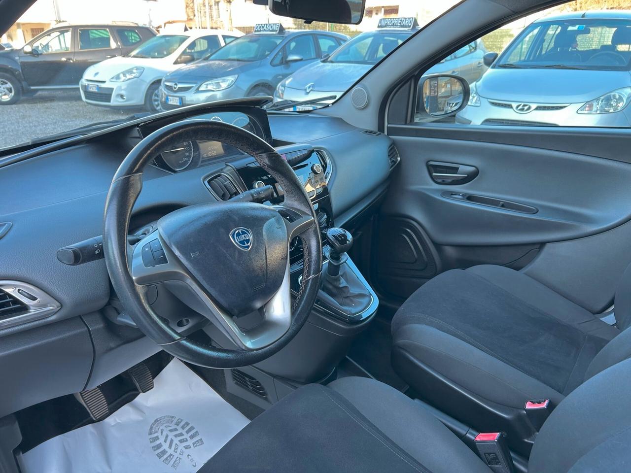 Lancia Ypsilon 1.2 69 CV 5 porte Gold - UNIPROPRIETARIO