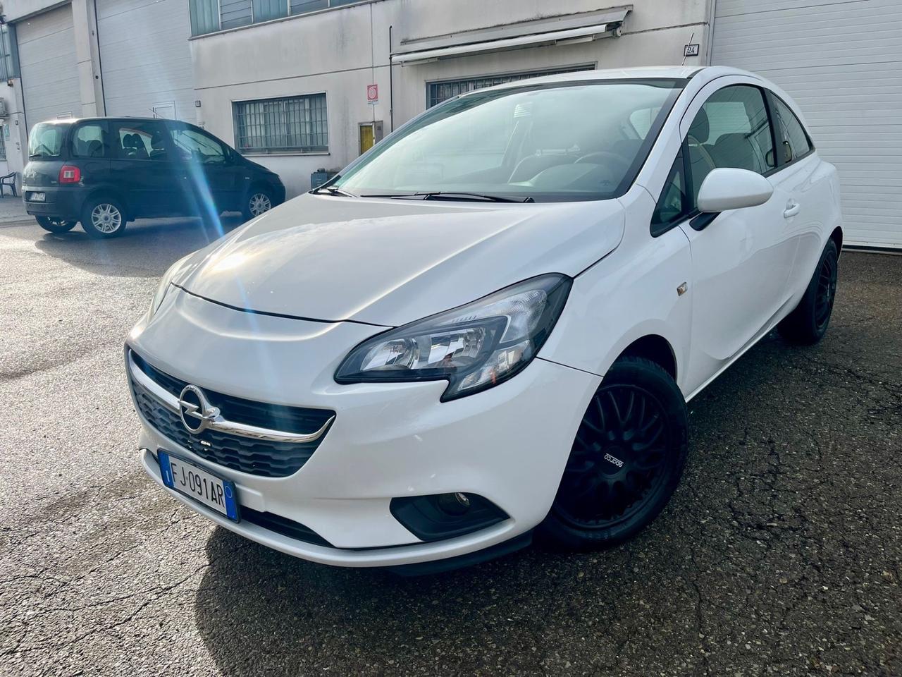 Opel Corsa 1.4GPL 122.000km 2017 per neopatentati