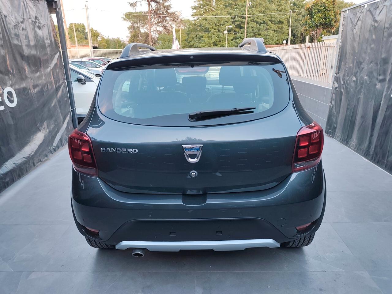Dacia Sandero Stepway 1.0 BENZINA E GPL DI SERIE