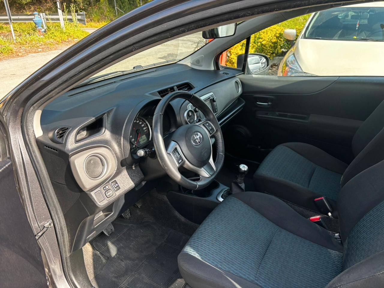 Toyota Yaris 1.0 3 porte Active