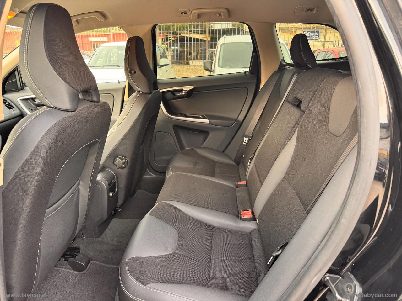 VOLVO XC60 D4 Geartronic Momentum