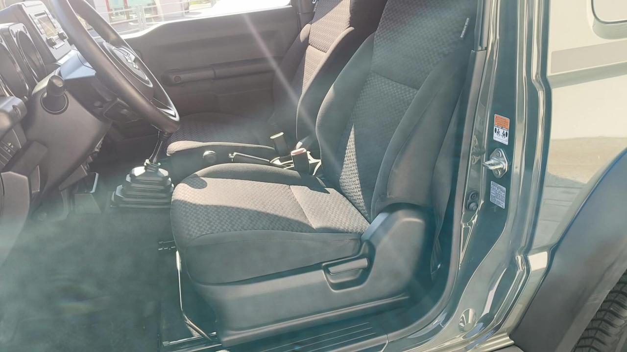 SUZUKI JIMNY 1.5 BENZINA 102CV 4X4 4WD AUTOVETTURA 4 POSTI