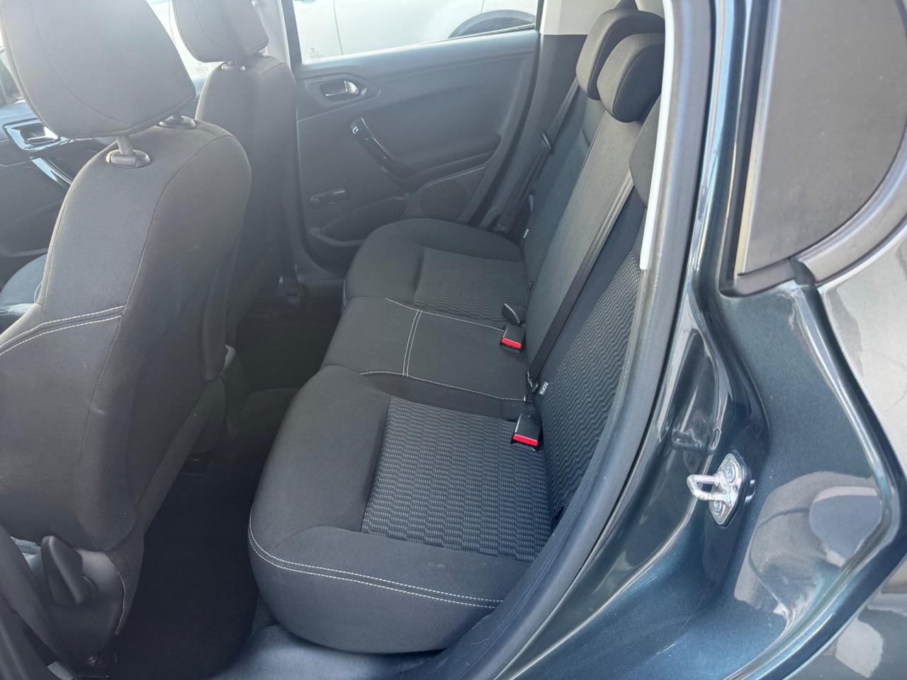 Peugeot 208 PureTech 82 5 porte Active