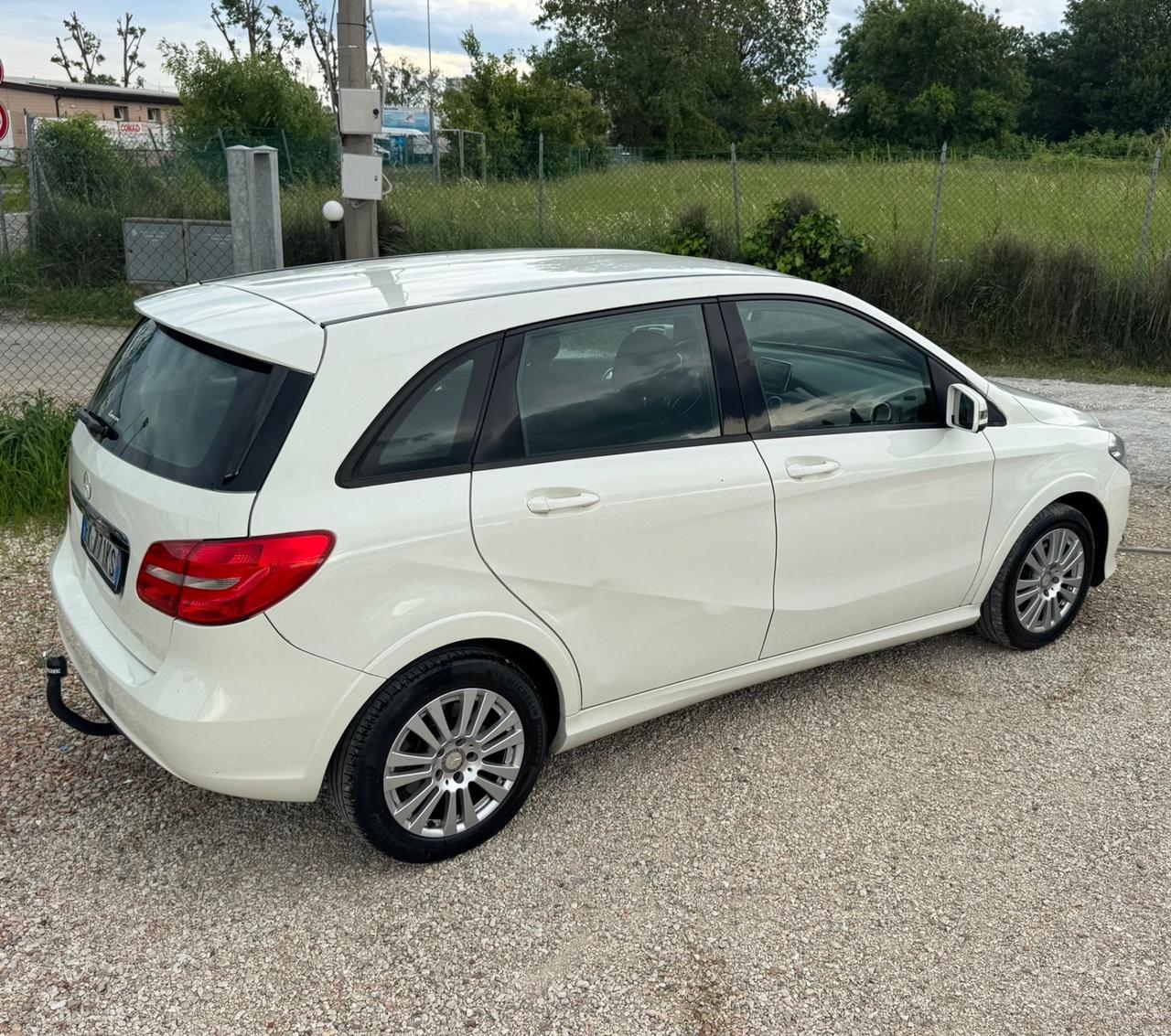 Mercedes-benz B 200 NGD Executive Gancio Traino