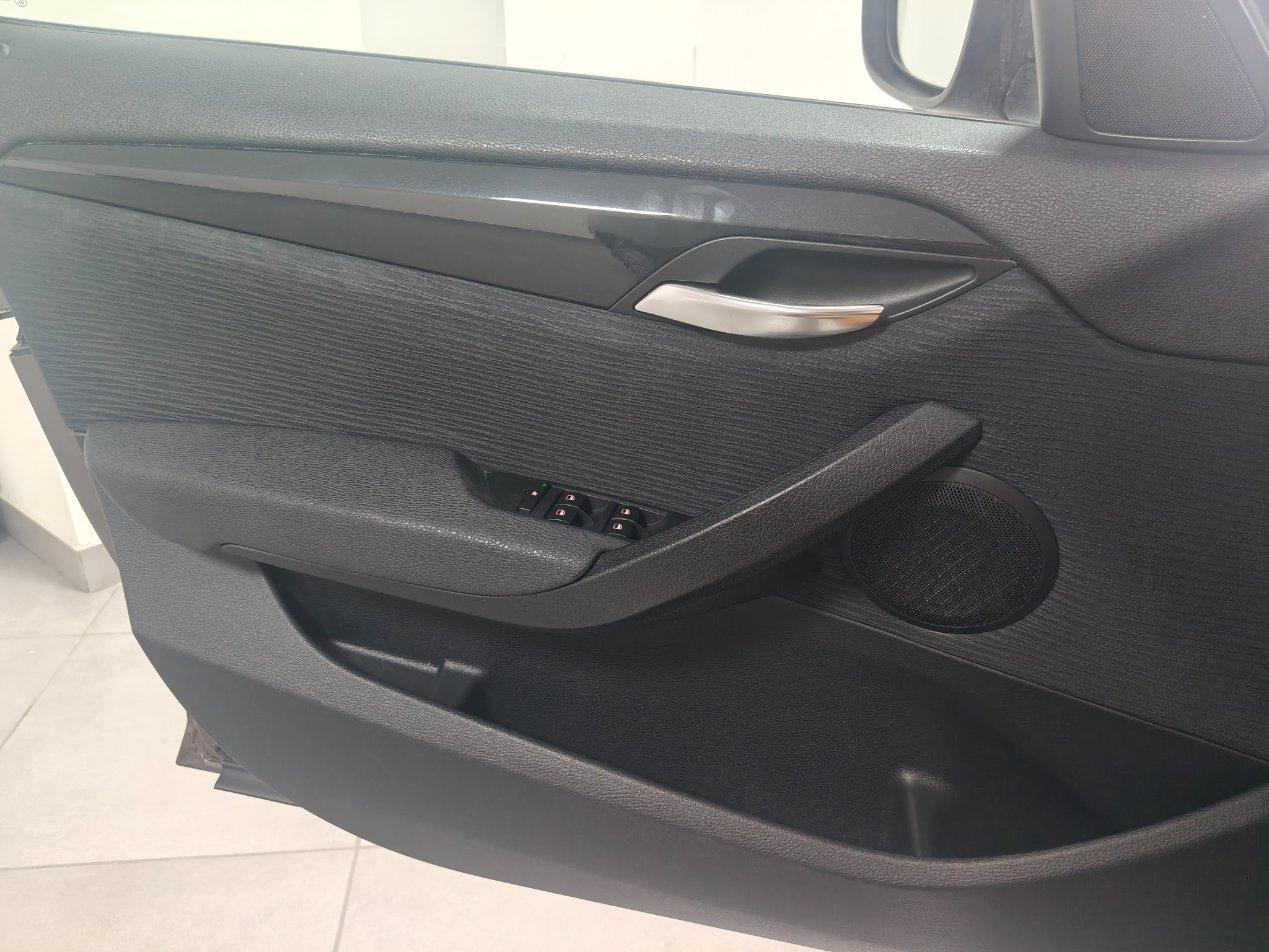 BMW X1 xdrive20d Attiva