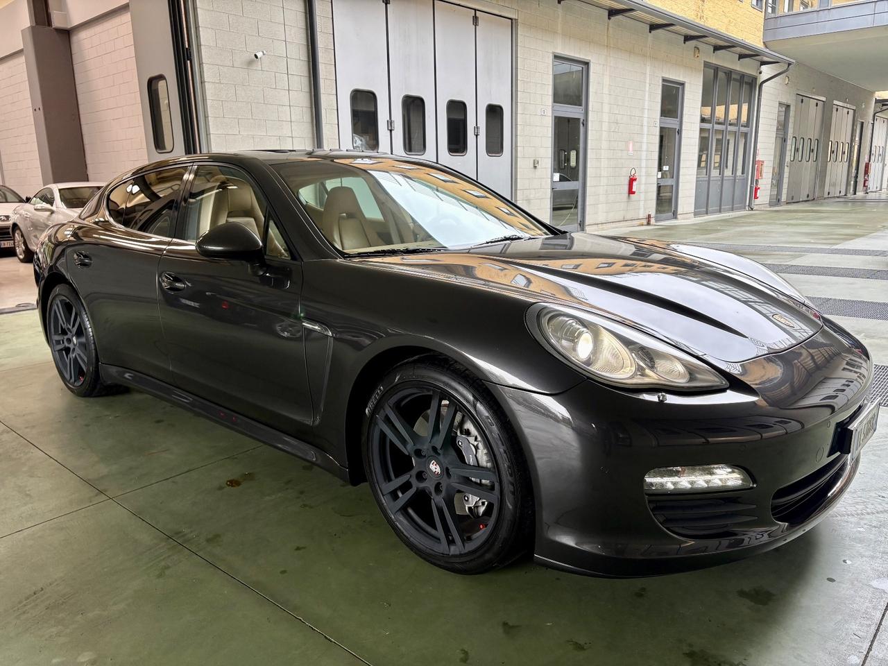 Porsche Panamera 3.6 4 Motore Sostituito in a 148.000 km
