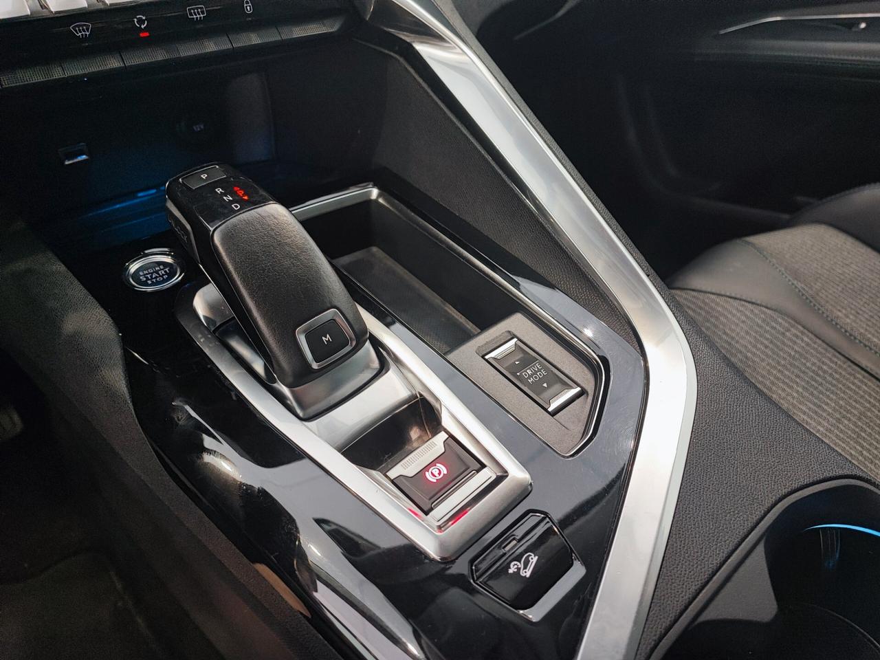 Peugeot 3008 BlueHDi S&S EAT8 GT