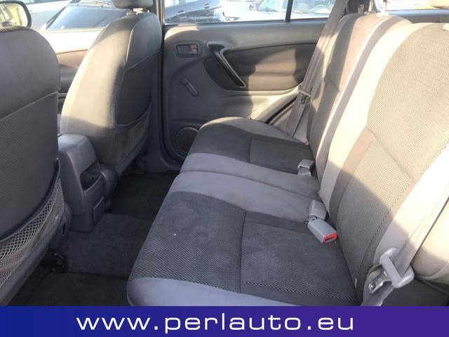 TOYOTA RAV 4 MY23 RAV4 2.0 Tdi D-4D cat 5 porte Sol