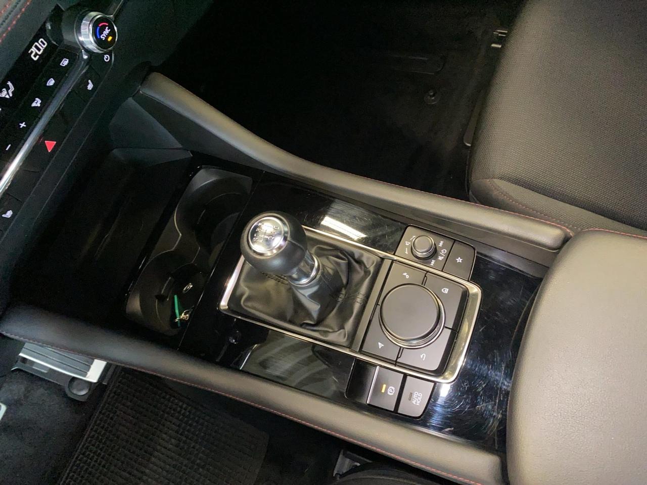 Mazda 3 5p 2.0 m-hybrid Homura 186cv