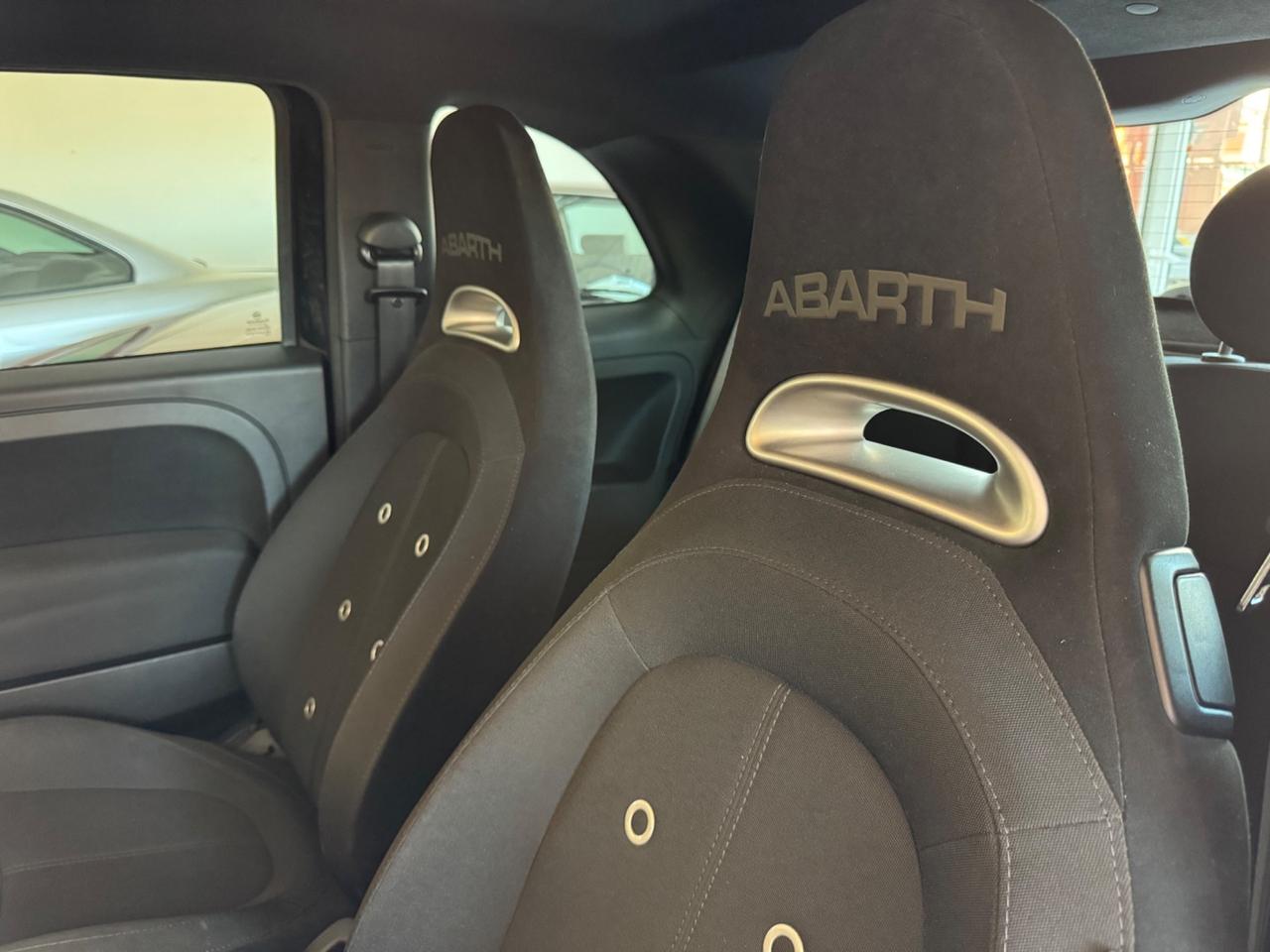 Abarth 595 1.4 Turbo T-Jet 145 CV 70° Anniversario