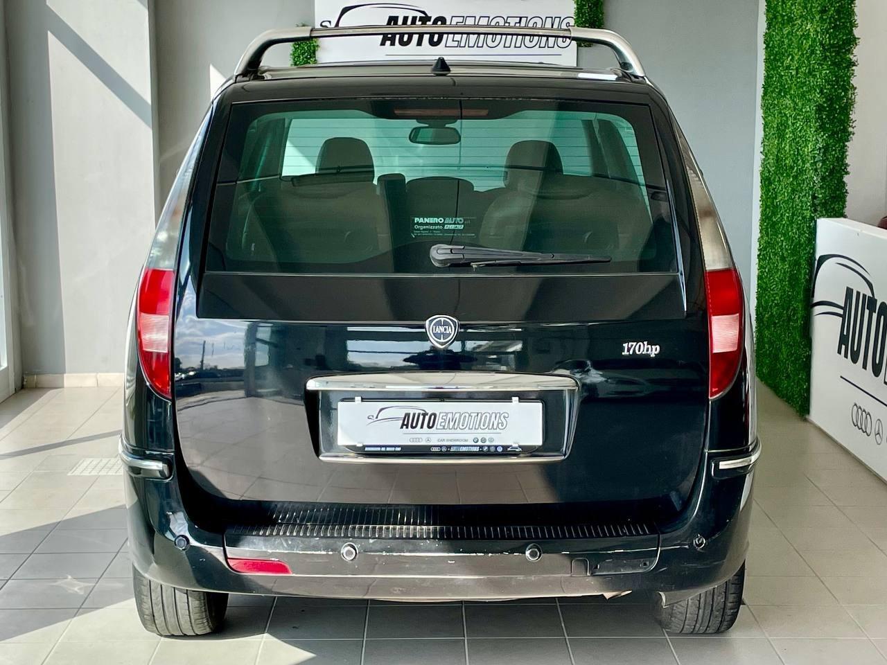 Lancia Phedra - Full Optional | Porte Scorrevoli