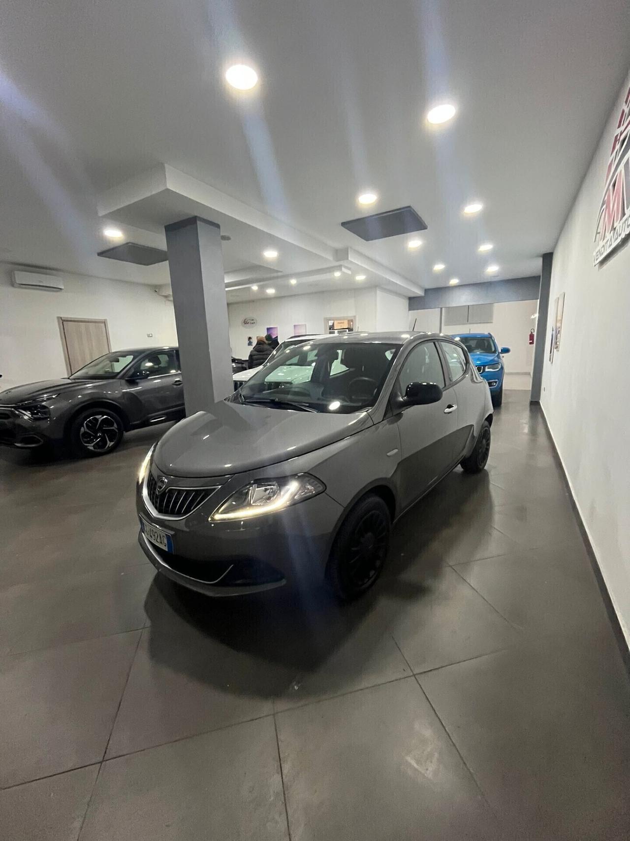 Lancia Ypsilon 1.0 5 porte S&S Benzina Hybrid Ecochic Gold