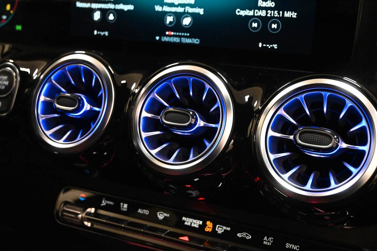 MERCEDES GLA (X156) GLA 200 d Automati...