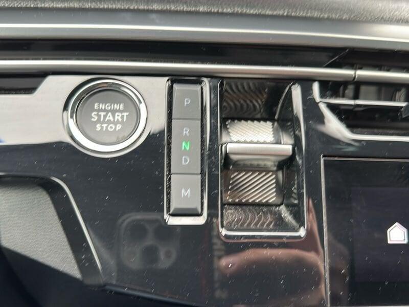 Peugeot 3008 3008 1.2 hybrid GT 145cv e-dcs6