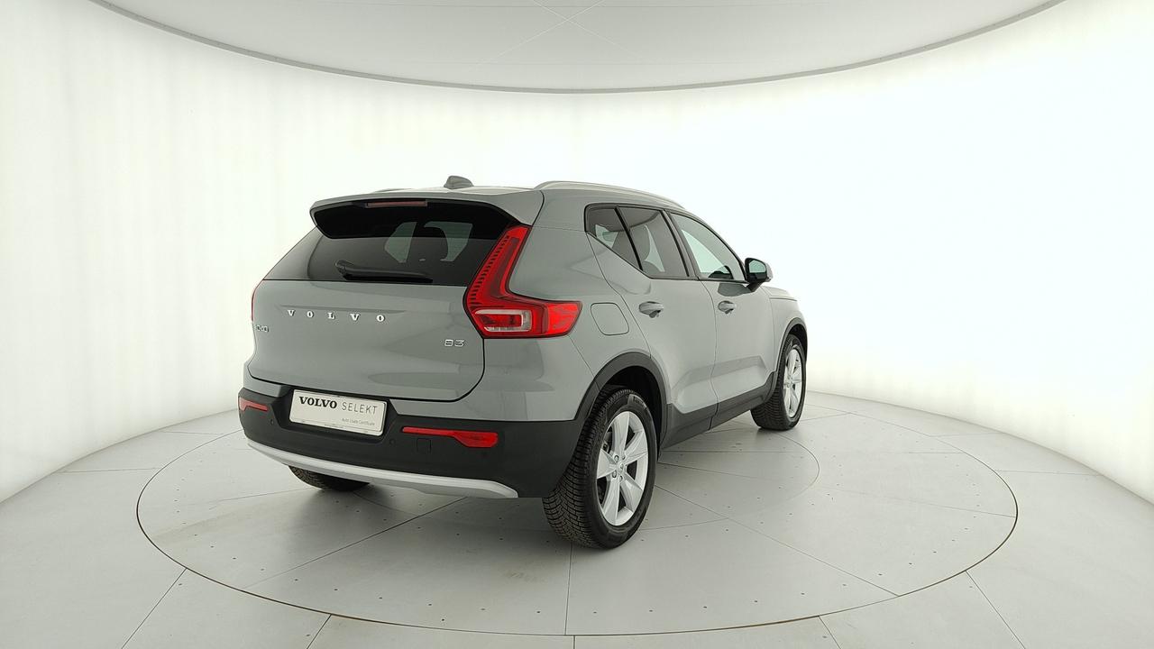 VOLVO XC40 2.0 b3 Core auto